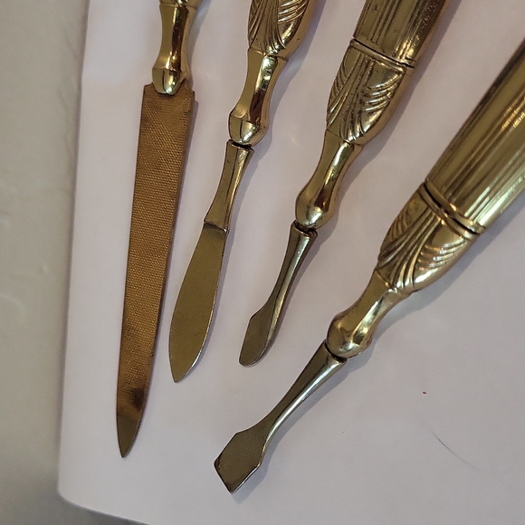 Vintage Vanity Nail Manicures Set Gold Tones Abstract Design in each handle - Picture 4 of 10